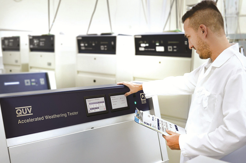 使用QUV紫外老化測試箱對密封膠進(jìn)行人工加速老化測試